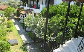 Apartments Elena & Marios