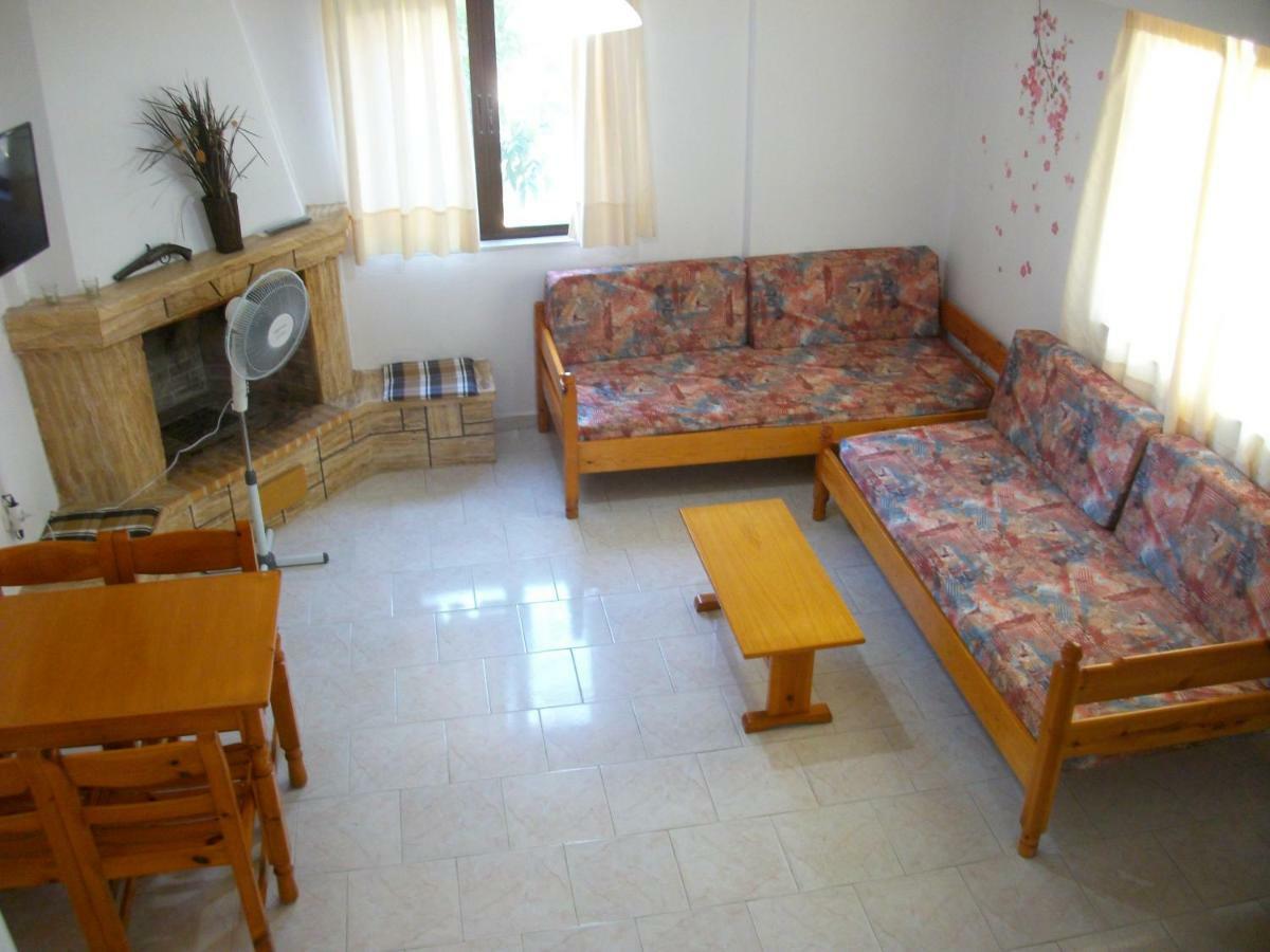 Apartments Elena & Marios Αγιόκαμπος Εξωτερικό φωτογραφία